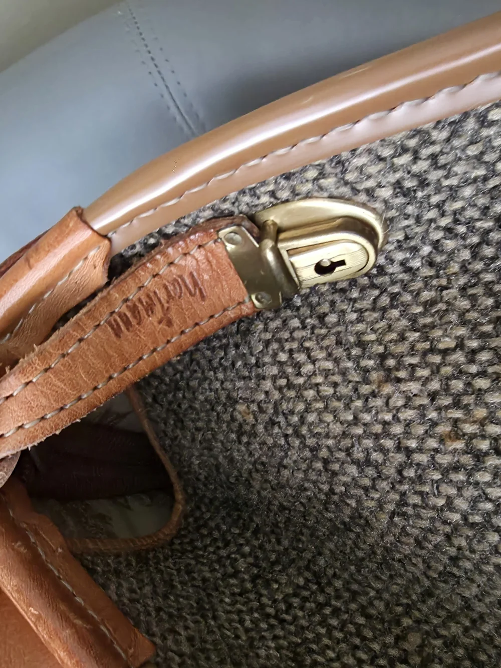HARTMANN Neutral Tweed Shoulder Bag with Tan Leather Trim VINTAGE